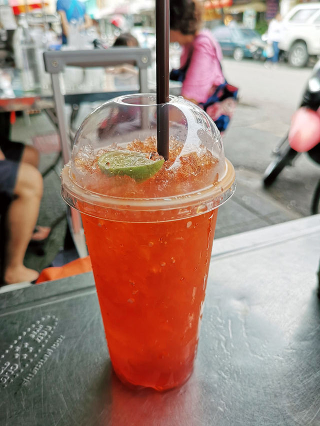 ร้านเจ๊กเปี๊ยะหัวหิน ชื่อนี้มีแต่ของอร่อย