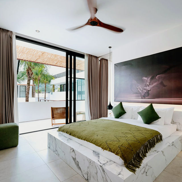 A Coastal Hideaway of Style and Comfort