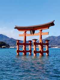 A Weekend Getaway to Miyajima – Torii Gates, Island Vibes & a Peaceful Stay