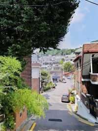 A Stroll Through Gyeongnidan-gil: A Look Back and Forward