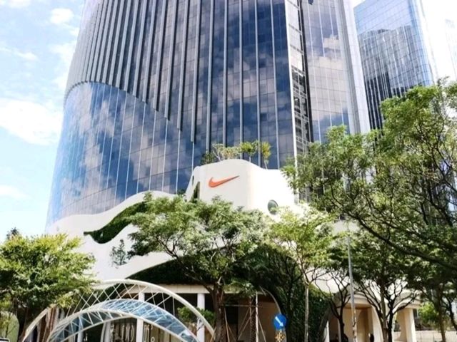 新竹安捷國際酒店位於新竹高鐵站和六家車站旁，一出站就到，主打新竹商務及親子的客人