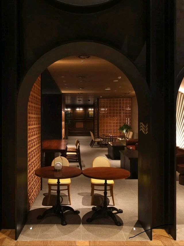 Lush Salon