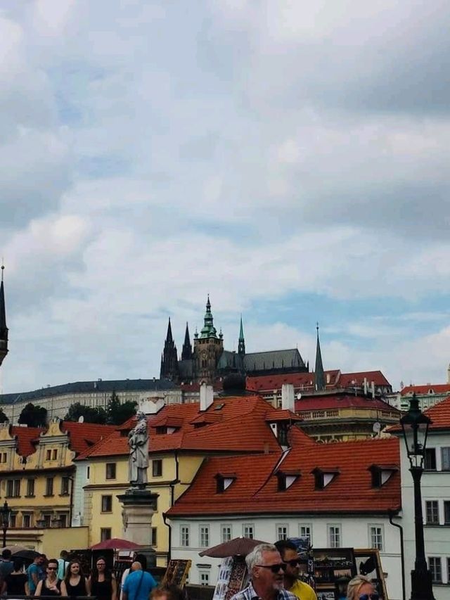 Prague Castle – A Timeless Crown Above the City of Spires