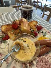 お店で焼いたブリオッシュが美味しいカフェ