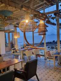 บ้านทะเล คาเฟ่ (Baan Tha Ley Café) 