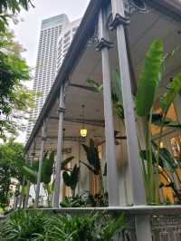 Raffles Hotel's Hidden Garden, Bar and Billiards Room