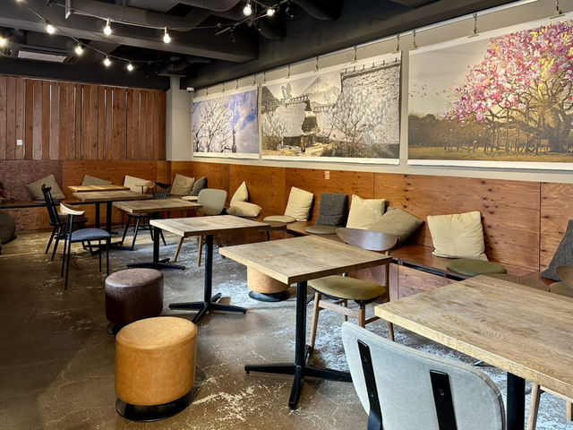 A wooden feel Japanese hostel in Kyoto