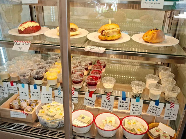 💛🍞 Round n Round – คาเฟ่น่ารัก ขนมปังโฮมเมด🥐🥖🍞