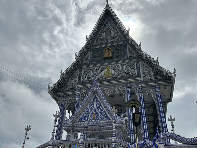 โบสถ์สีน้ำเงิน ..
