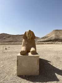 Luxor Travel Guide: Temples, Tombs & Sunrise Balloons