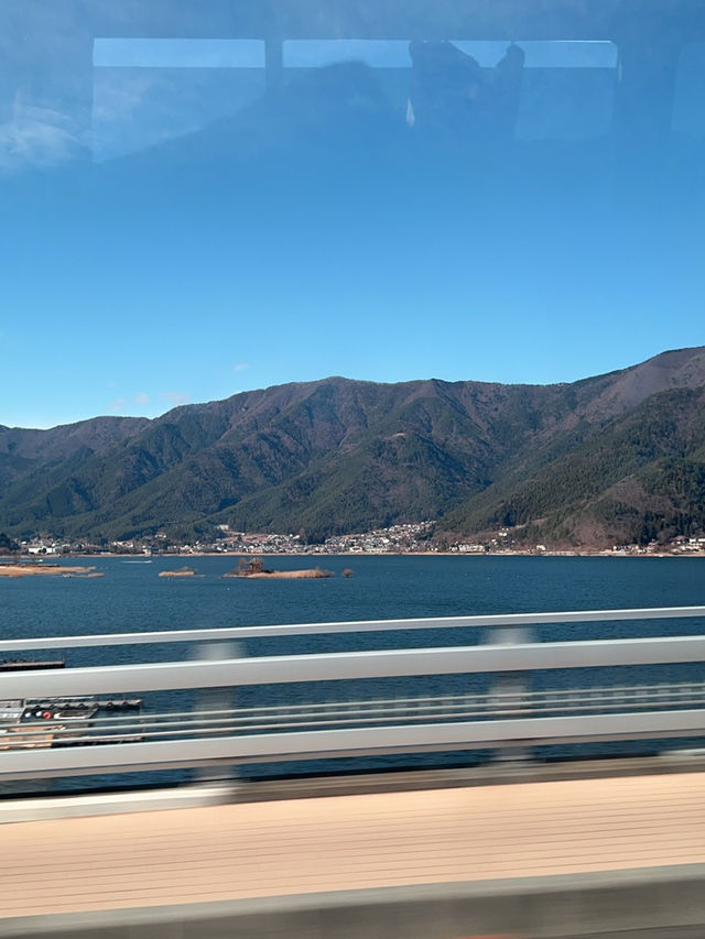 When Fuji Meets Frost: A Winter Tale at Kawaguchi Lake