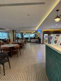 Coral Lounge C1✈️