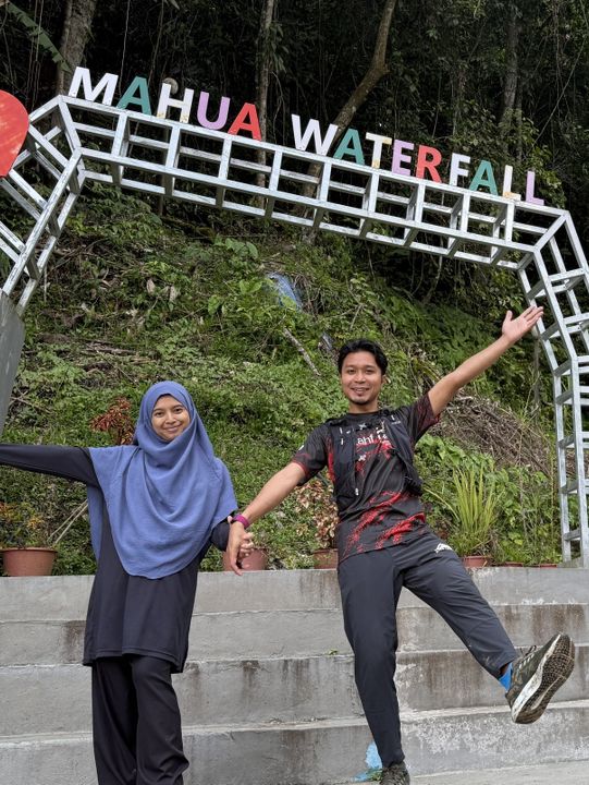 🌿 Escape to Nature's Hidden Gem! 🌊
