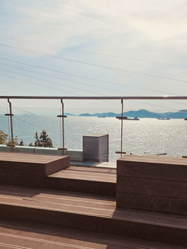 Jungrin Sunset Observatory, Busan: A Tranquil Spot for Golden Hour Magic