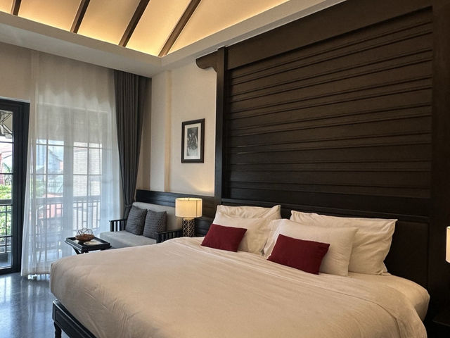 My Perfect Hotel Stay in Chiang Mai: Right by the Old City! 🏨✨