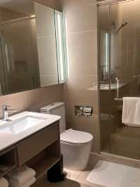 🌇 Hyatt Place JB – Shop, Sleep, Repeat! 🛍️🛏️