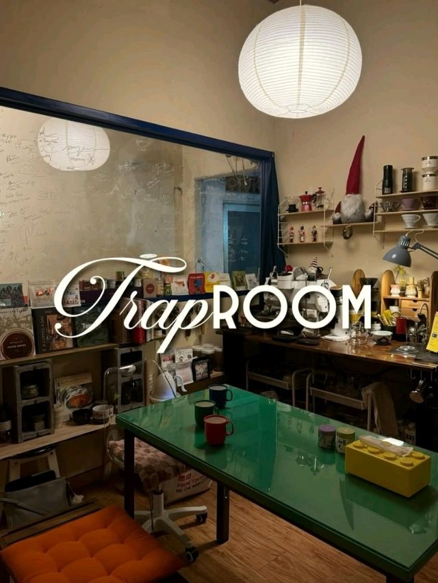 Trapart Room