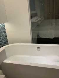 DoubleTree by Hilton โรงแรมใกล้ชายหาดป่าตอง 