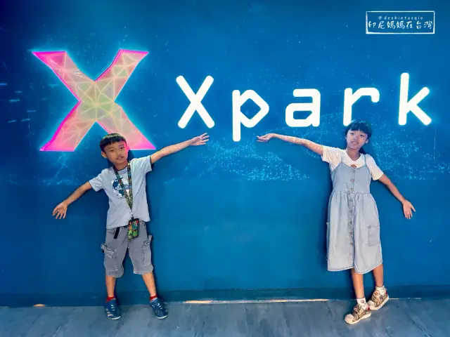 Xpark meets naked ocean light