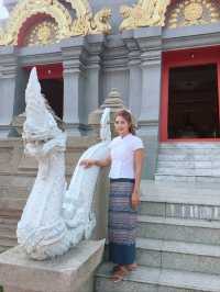 พระบรมธาตุศรีนครินทราสถิตย์มหาสันติคีรี แม่สลอง