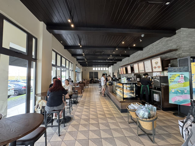 ☕ Chill Vibes at Starbucks Eco Botanic