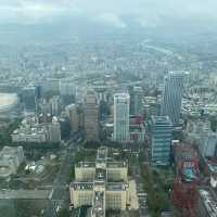 台北101觀景台 會有不定期展覽活動唷