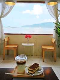Lay Cafe Phuket คาเฟ่ริมหาดสุดชิลล์ชมวิวพระอาทิตย์