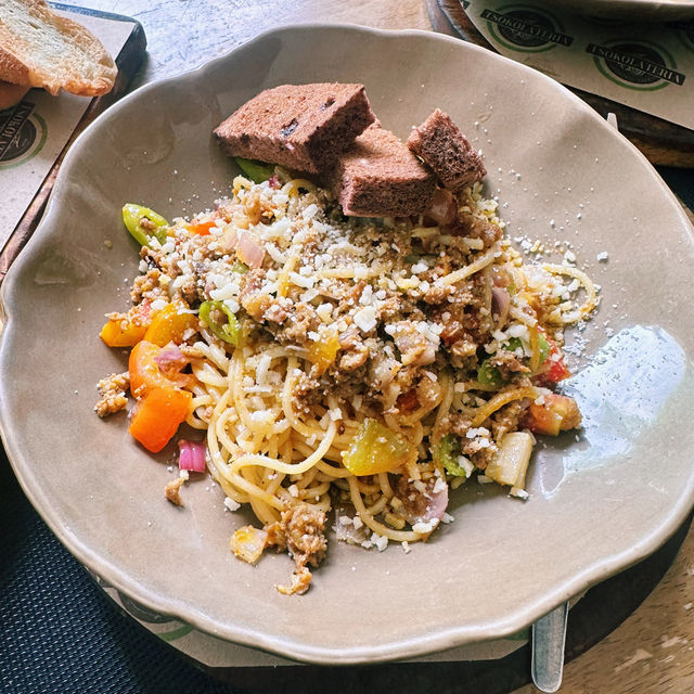 세계에서 가장 작은 활화산 옆에서 마시는 진짜 초콜릿 Tsokolateria 후기 
