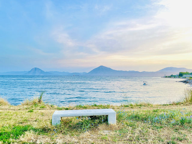 A perfect Mediterranean moment👫💐😍