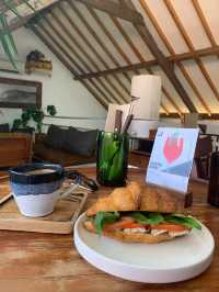 Secret Spot! Bali’s Cozy Corner of Clean Eating
