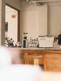Hoods Coffee: Batam’s Bali-Style Brew Hideout