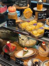 คาเฟ่ในบ้านสไตล์โคโลเนียล