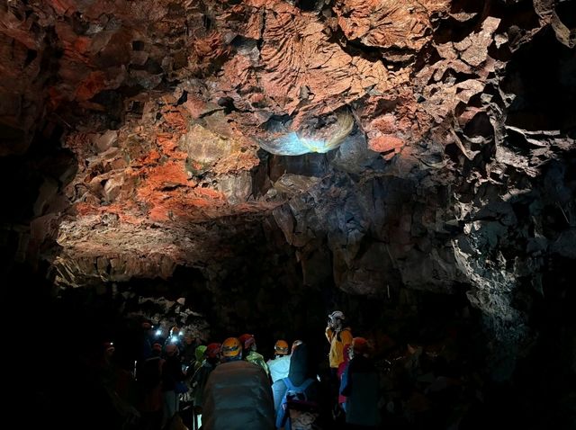 冰島 | The Lava Tunnel 探索壯闊的熔岩隧道：Raufarhólshellir