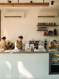 Brown Cabin Chocolate Cafe 🌲🌲