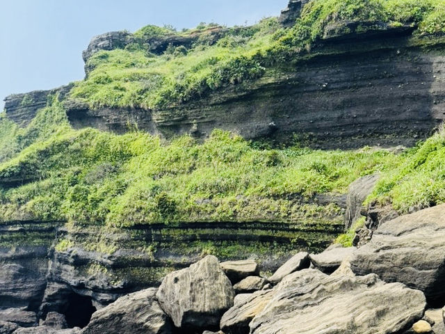  Dramatic Black Sand Cove and Mysterious Cave