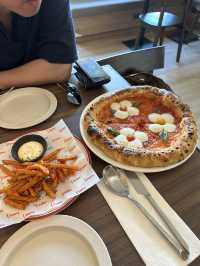 Savoring the Flavors at Marni: Phuket's 🇹🇭 Viral Pizzeria 