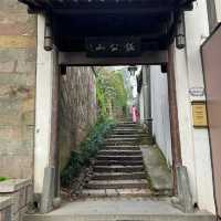 🏮 Wandering Through Hangzhou’s Time-Honored Streets: 河坊街 & 南宋御街