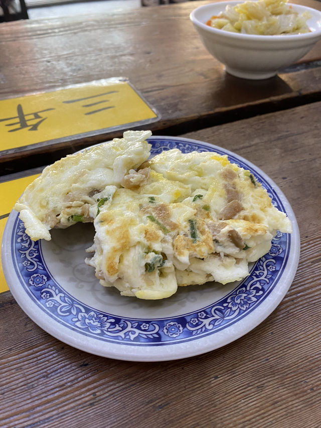 沙鹿人的私藏口袋名單：拉仔麵 + 月見豬油飯，一口吃回學生時光🍜🍳 