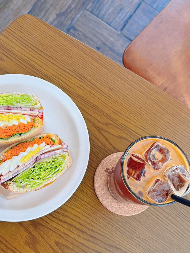 수제 샌드위치가 맛있는 인천 디저트 카페