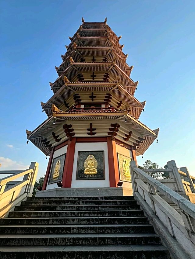 Tranquility at Qibao Temple