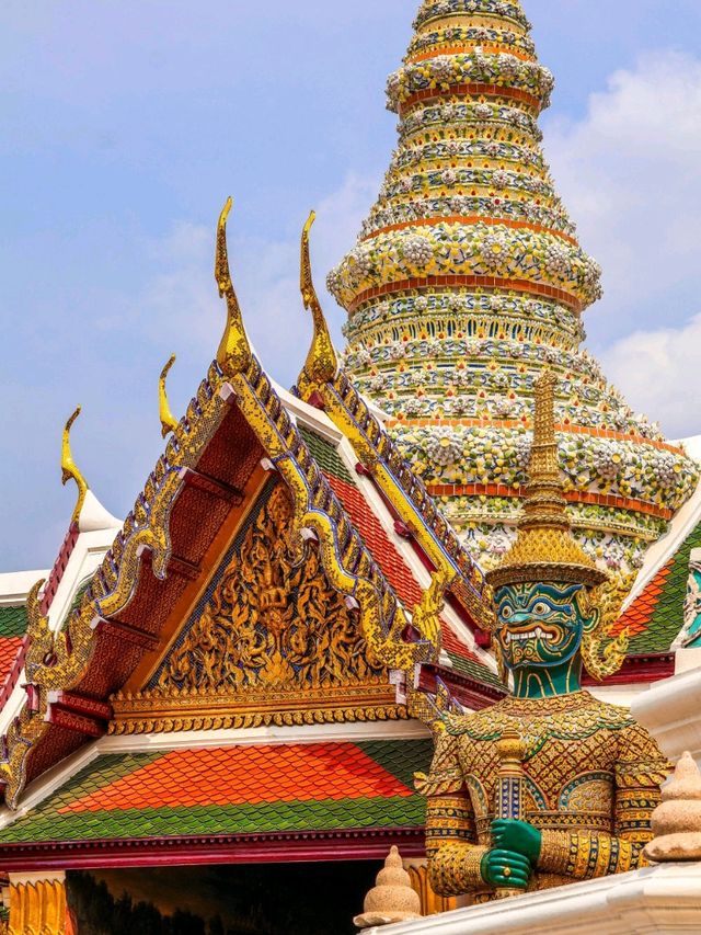 HOLIDAY IN BANGKOK