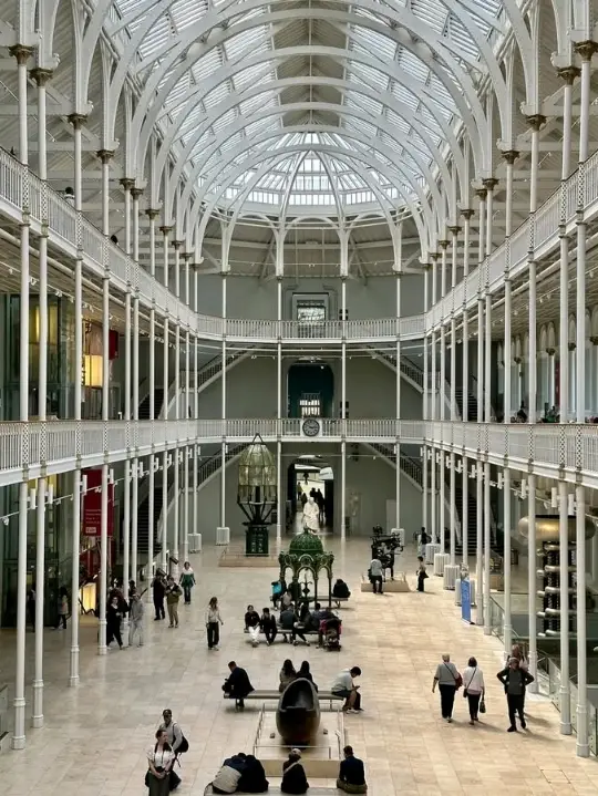 absolutely fantastic! The building itself is stunning, and inside there is so much to explore.