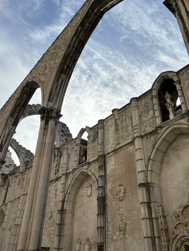 Carmo Archaeological Museum – A Historic Treasure in Lisbon