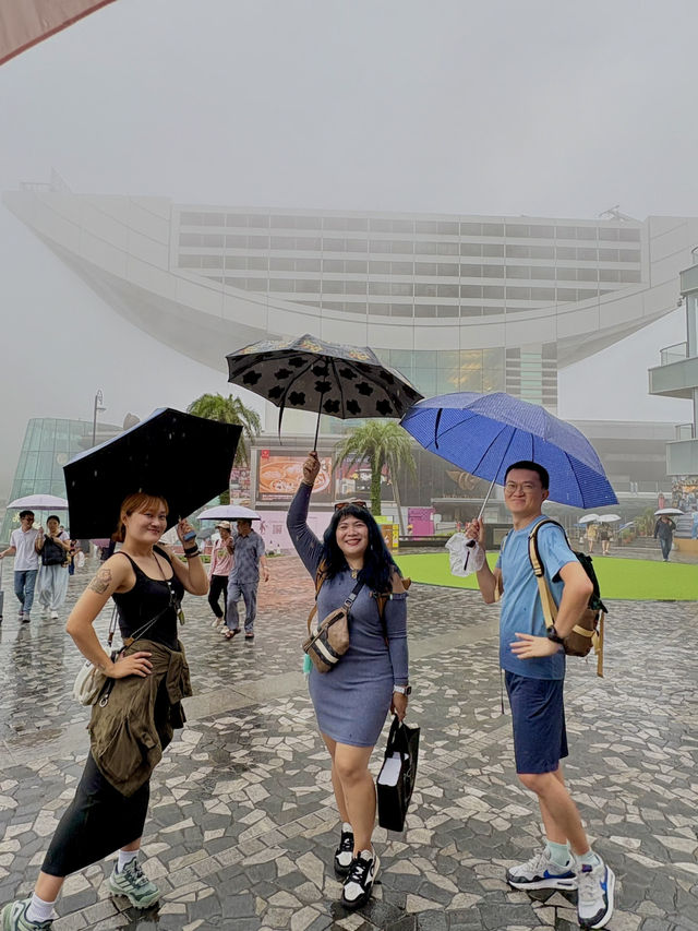The Iconic Peak Tram: Scenic Ride to Hong Kong’s Heights