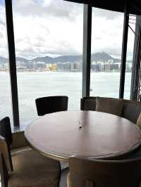 嘆住海景食大閘蟹chill到爆‼️附送3 小時無邊際泳池游水💦