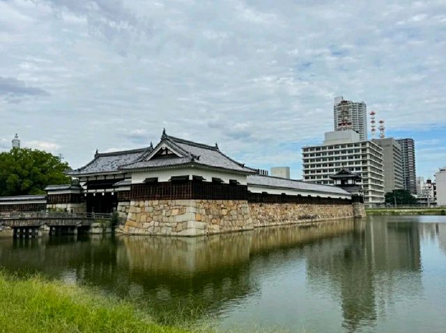 HIROSHIMA CASTLE.
