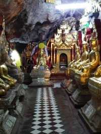 Shwe Oo Min Pagoda