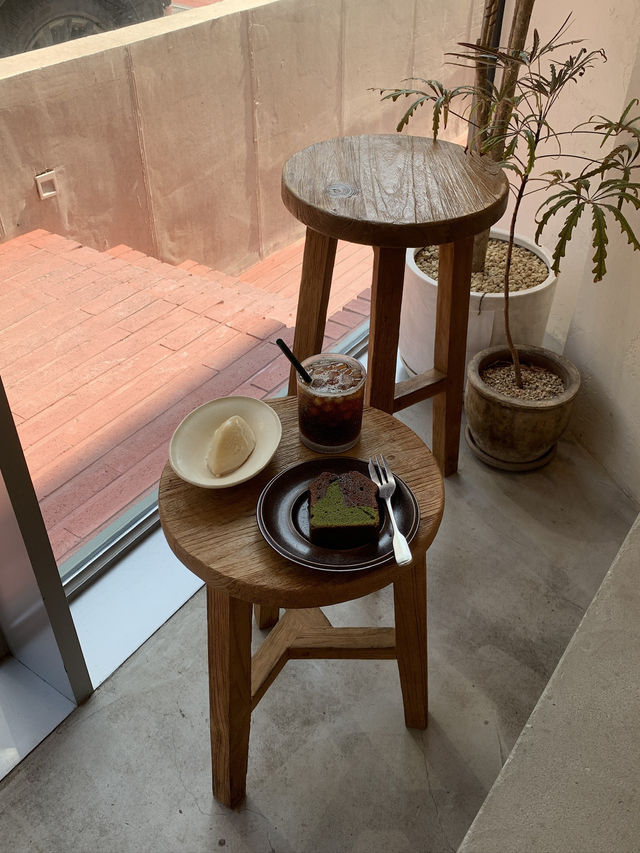 부산 달맞이길 디저트 맛집 카페 사이에