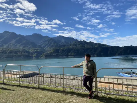 大溪這裡湖水與藍天互相輝映療癒身心俱疲