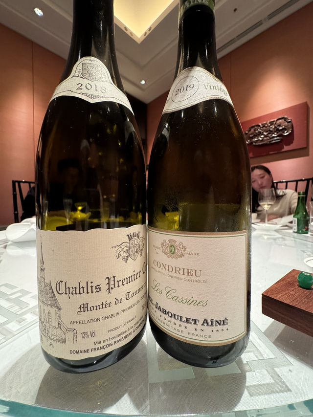 Palace Eats Guide✨ Palace Eats Guide✨